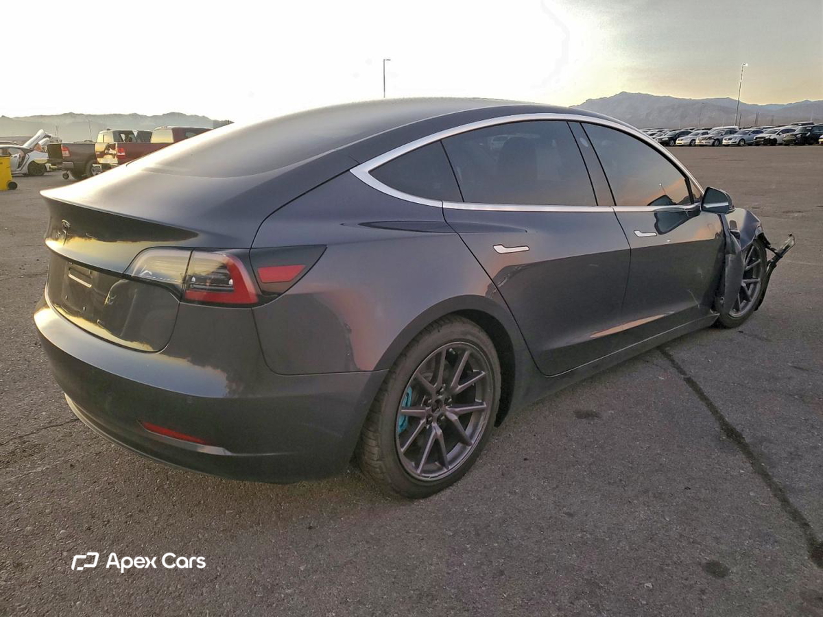 Tesla Model 3 2018