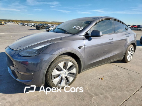 Tesla Model Y 2022 - Image 1 of 13