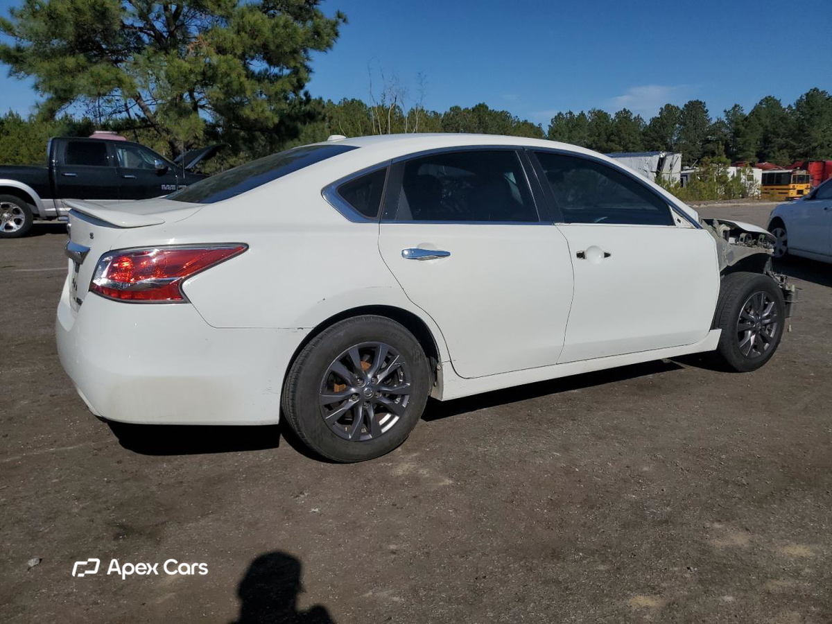 Nissan Altima 2015