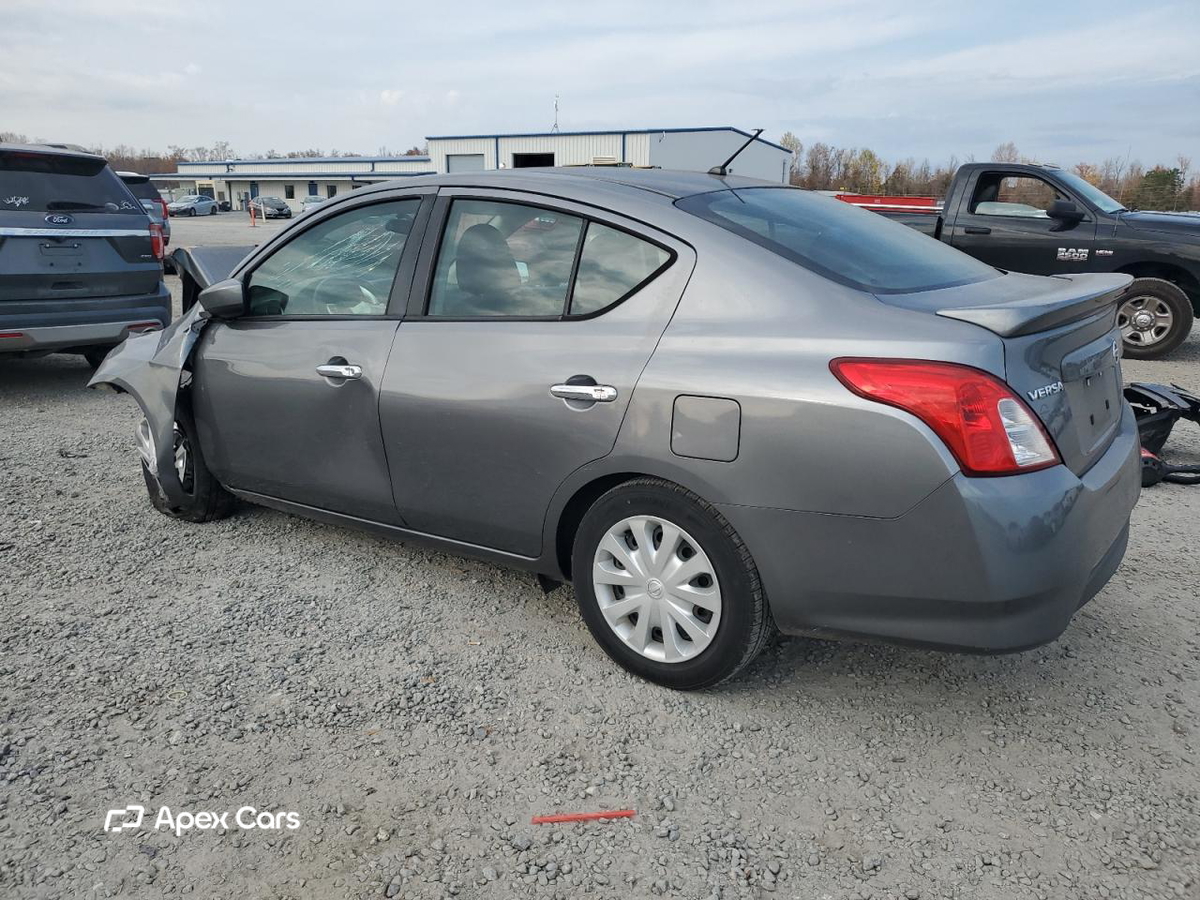 Nissan Versa 2019