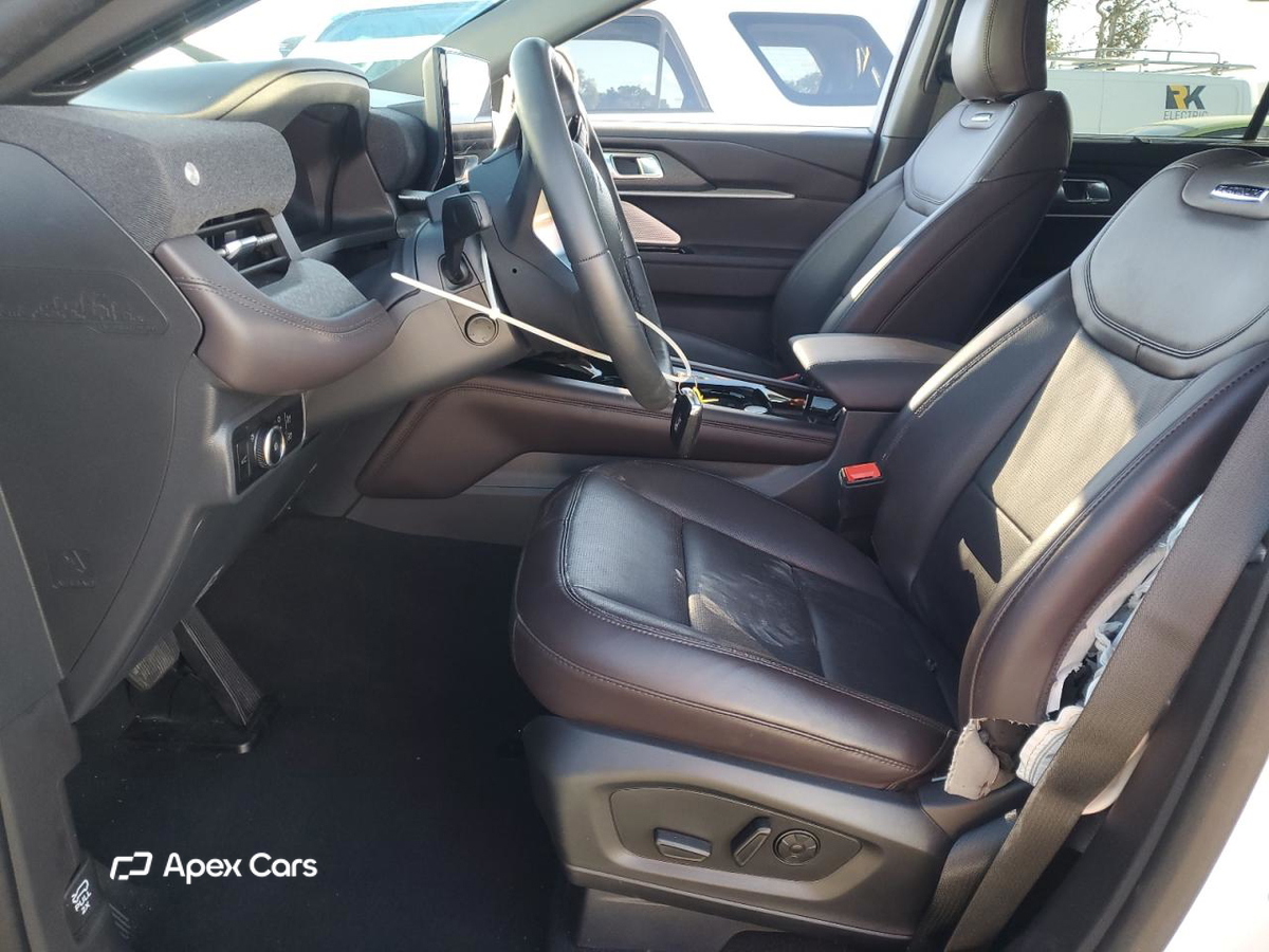 Ford Explorer 2025