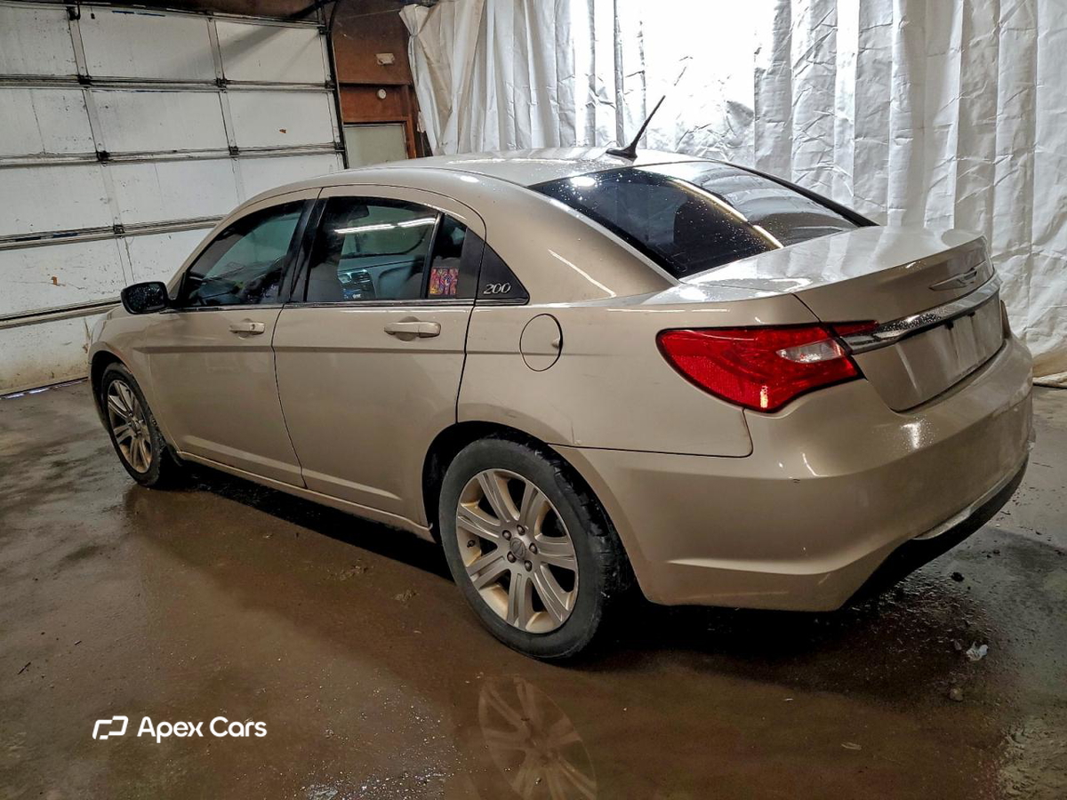 Chrysler 200 2013