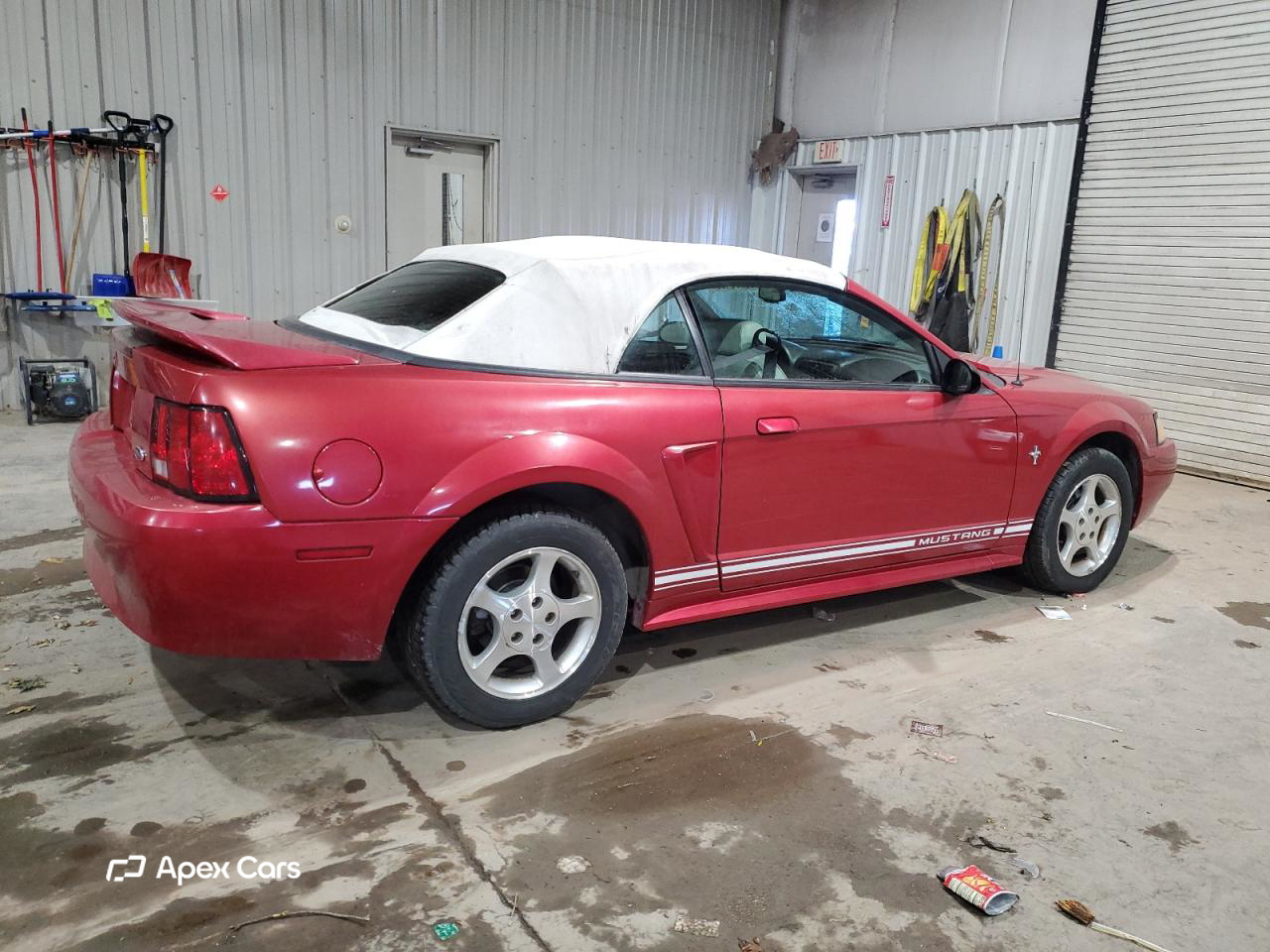 Ford Mustang 2000