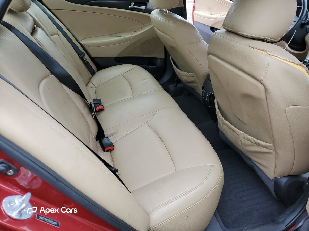 Hyundai Sonata 2011