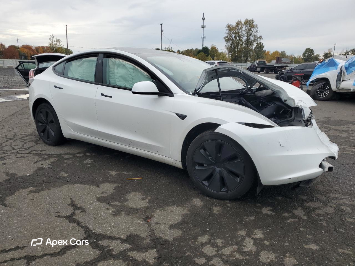 Tesla Model 3 2024