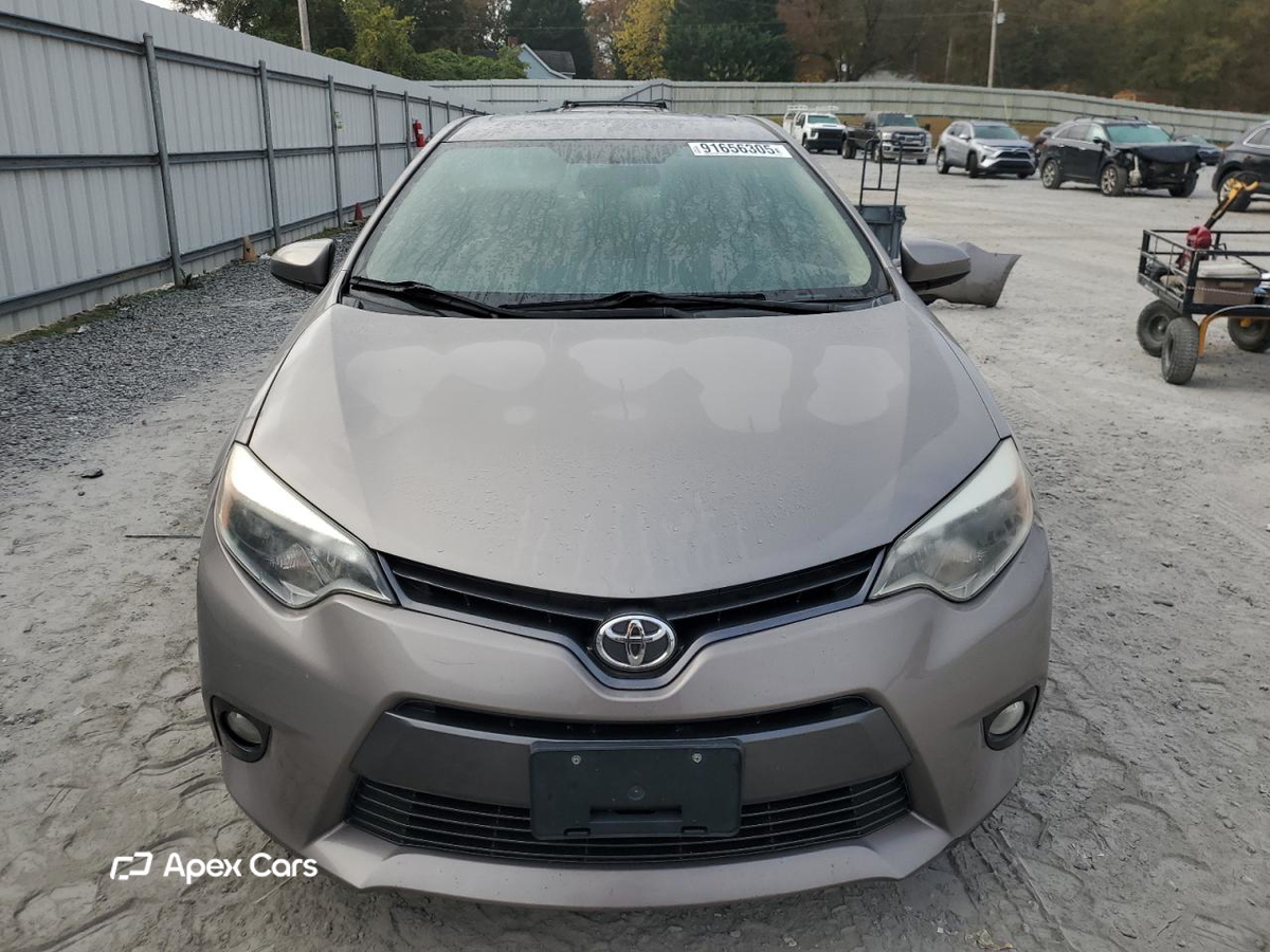 Toyota Corolla 2015