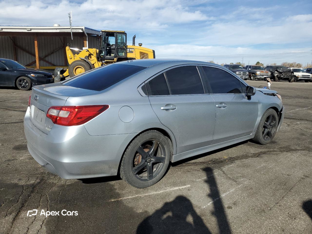 Subaru Legacy 2015