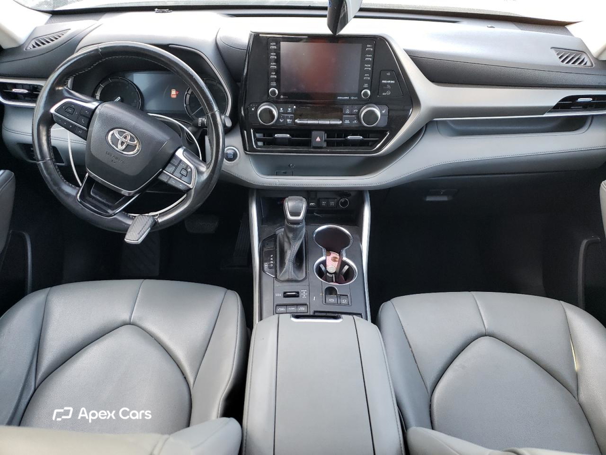 Toyota Highlander 2021