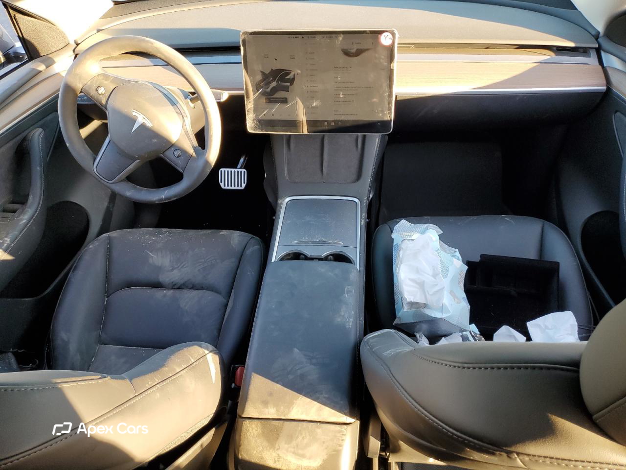 Tesla Model Y 2024