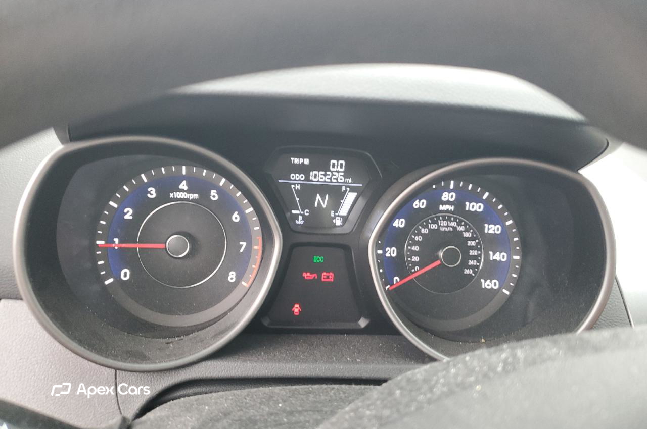 Hyundai Elantra 2013