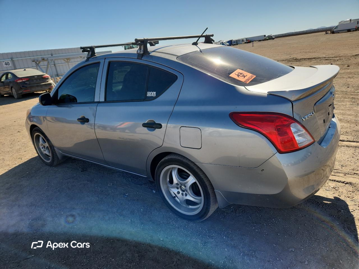 Nissan Versa 2014