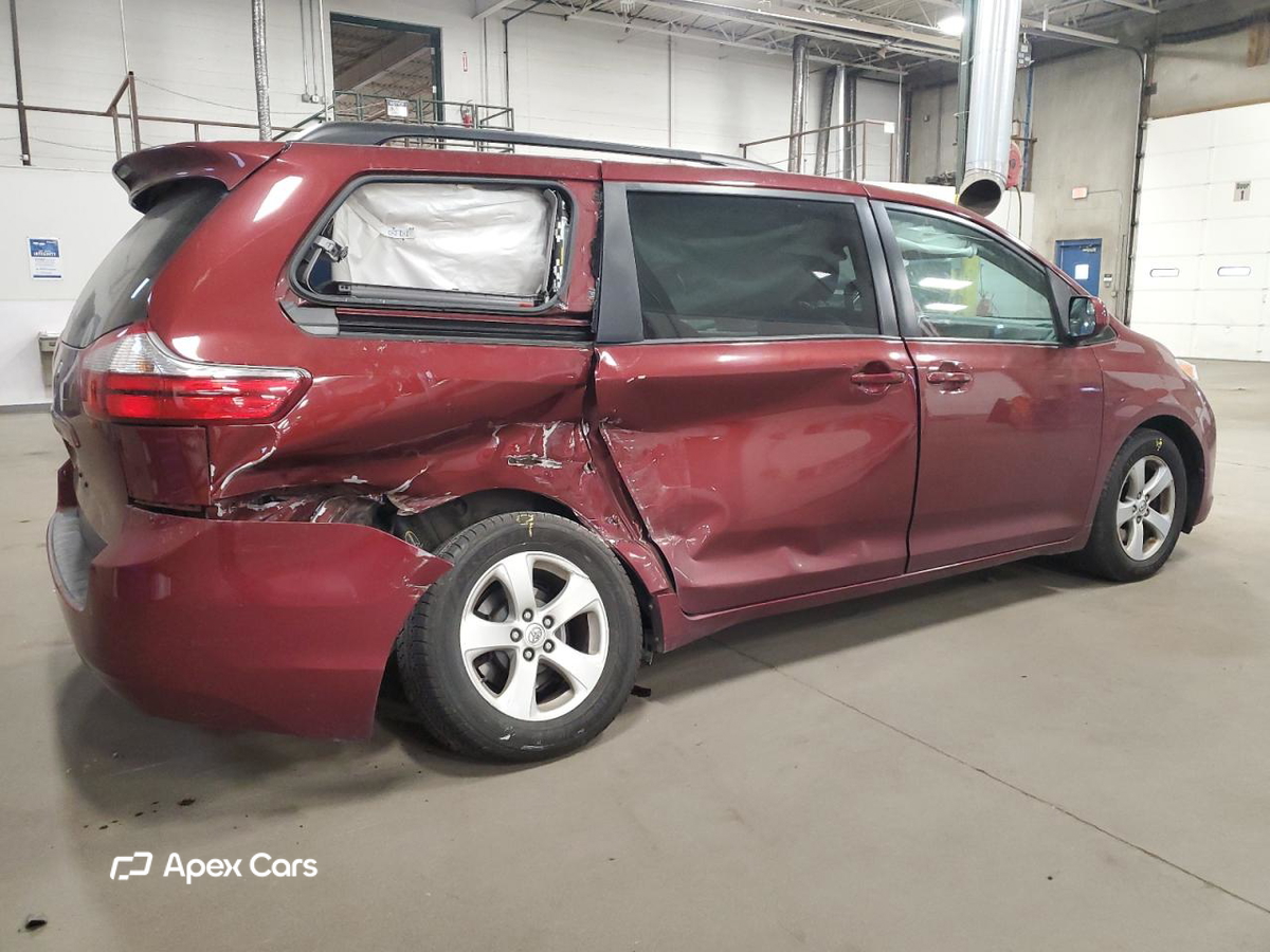 Toyota Sienna 2015