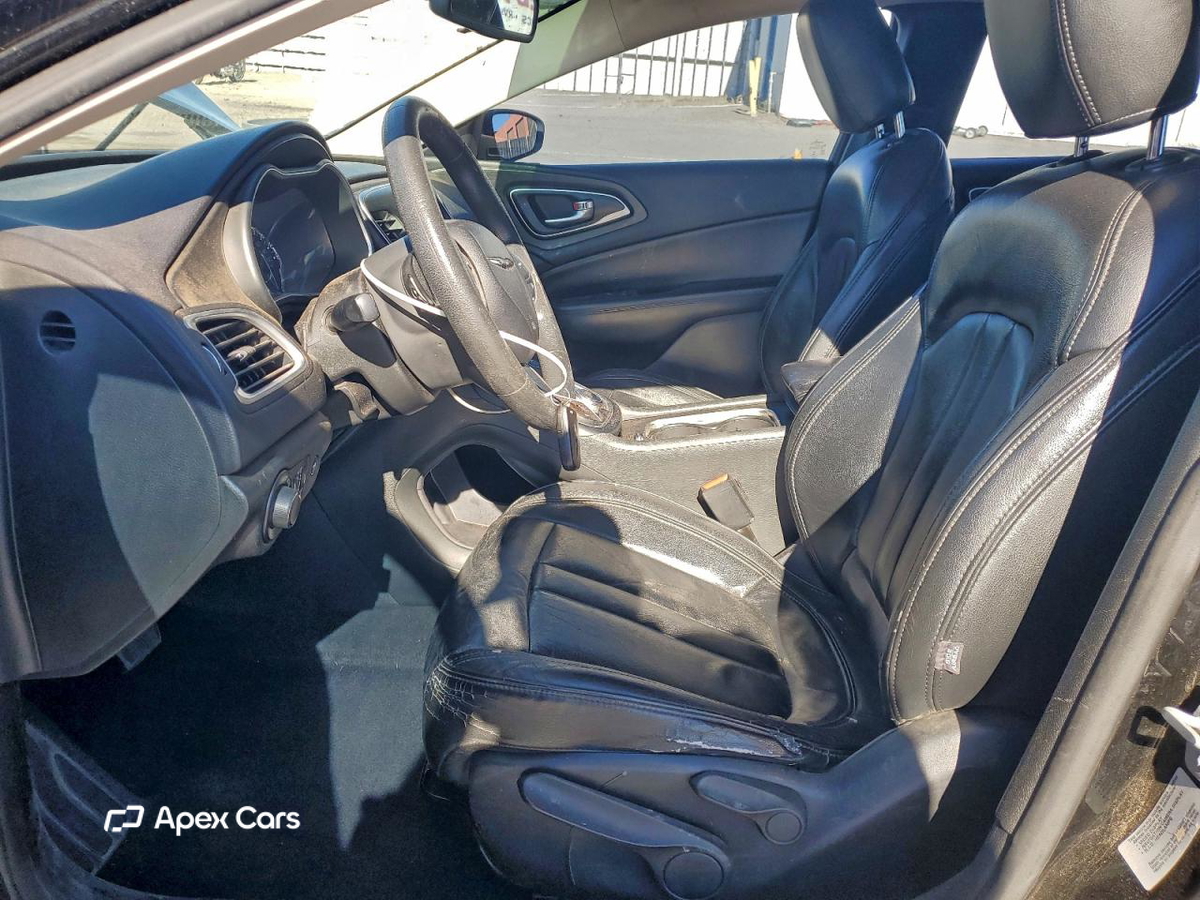 Chrysler 200 2015