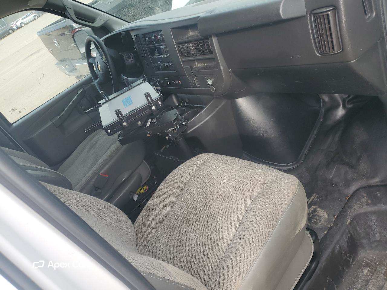 Chevrolet Express 2020
