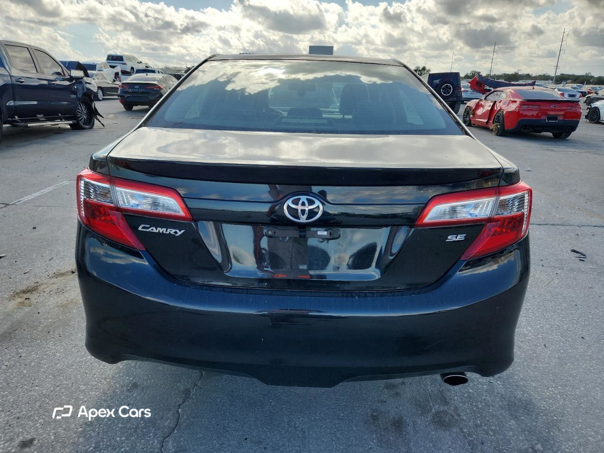 Toyota Camry 2012