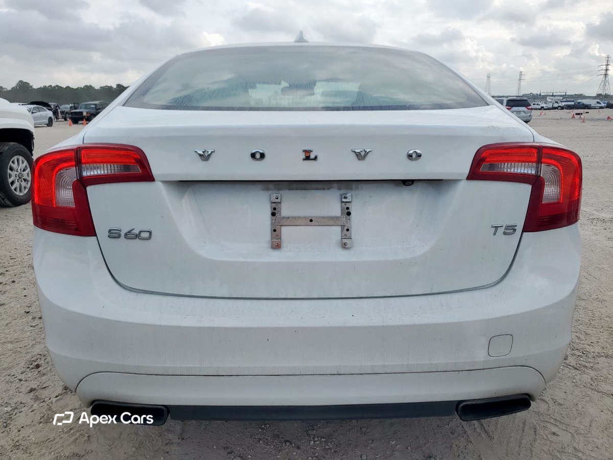 Volvo S60 2015