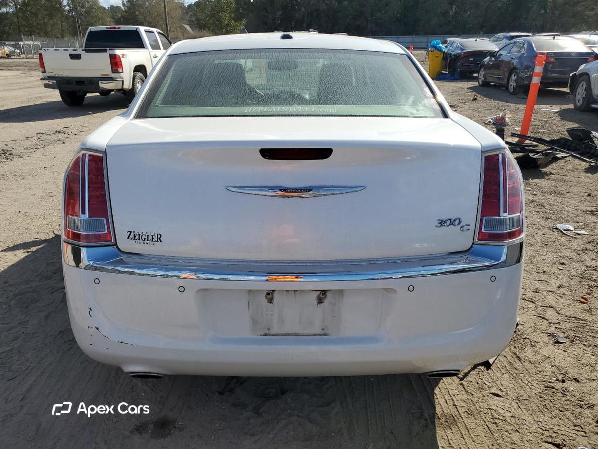 Chrysler 300C 2011