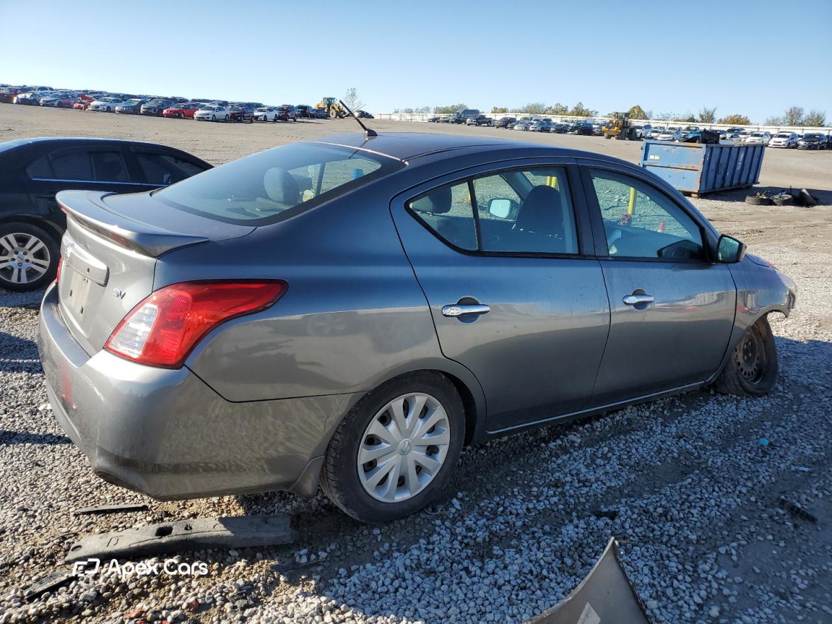 Nissan Versa 2019