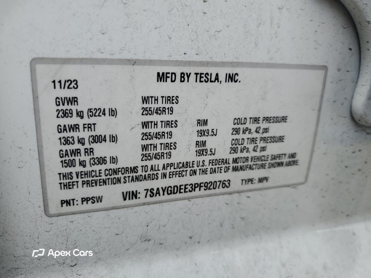 Tesla Model Y 2023