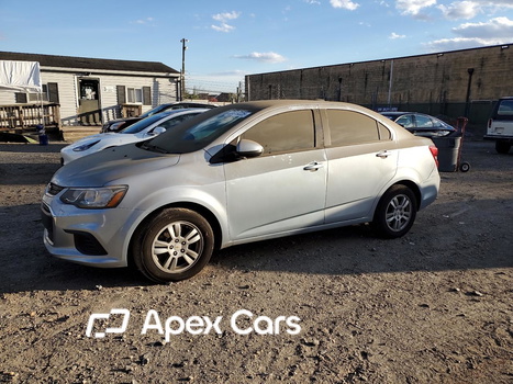 Chevrolet Sonic 2018 - Image 1 of 12