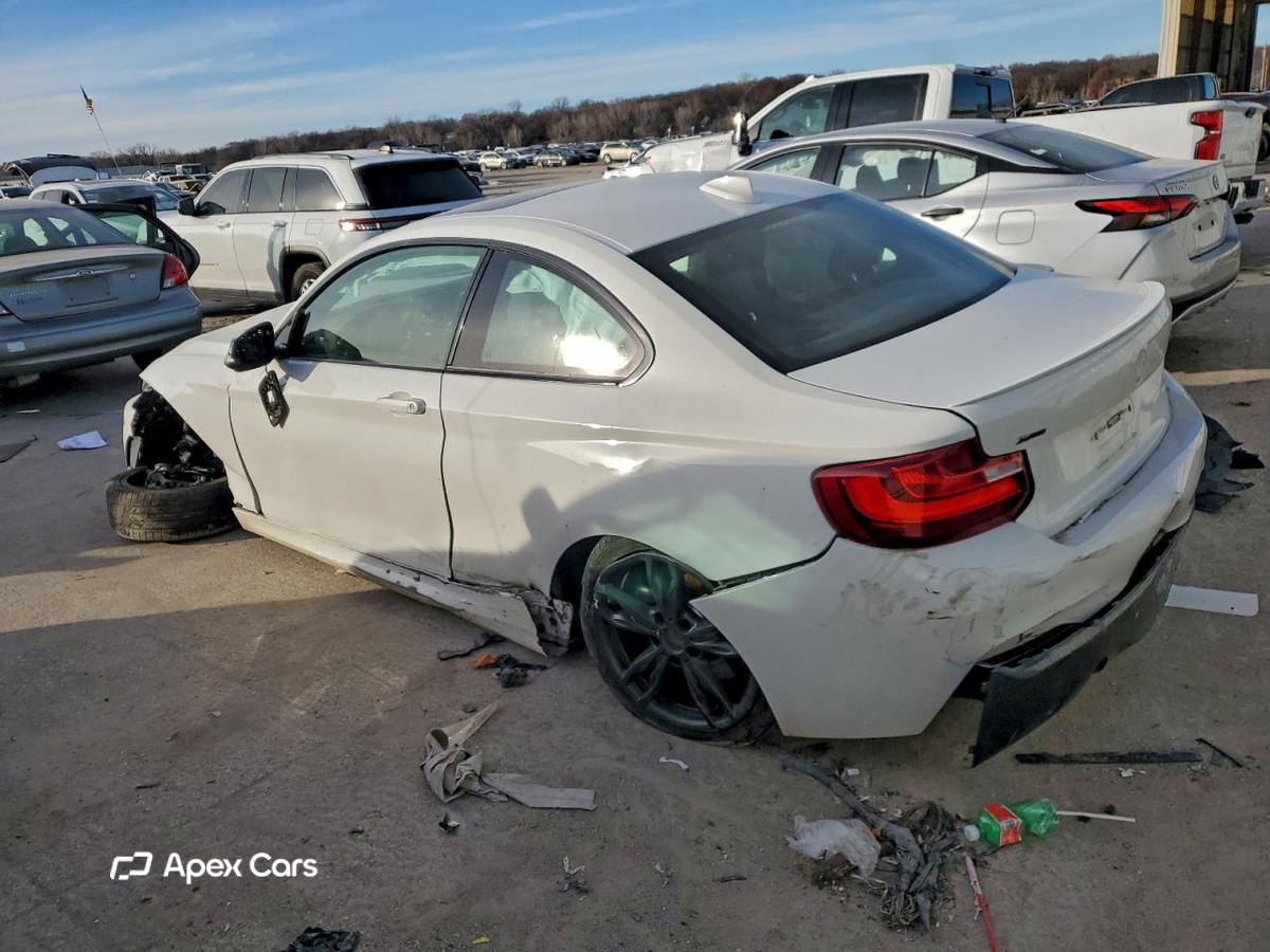 BMW M2 2016