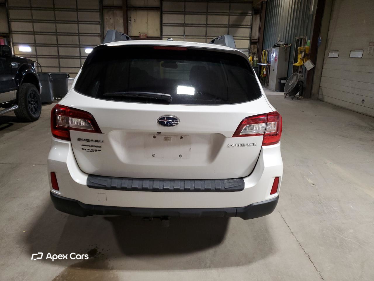 Subaru Outback 2015