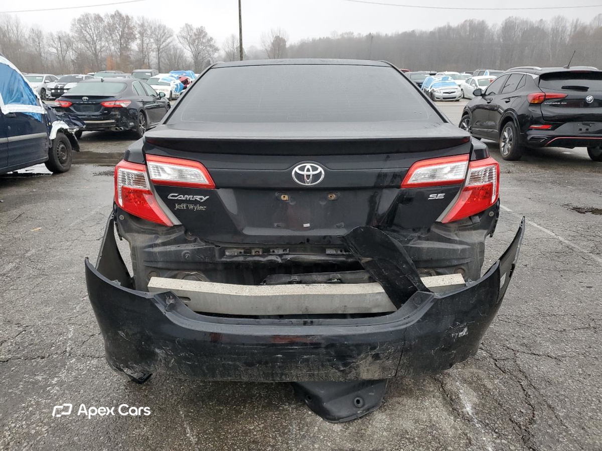 Toyota Camry 2012