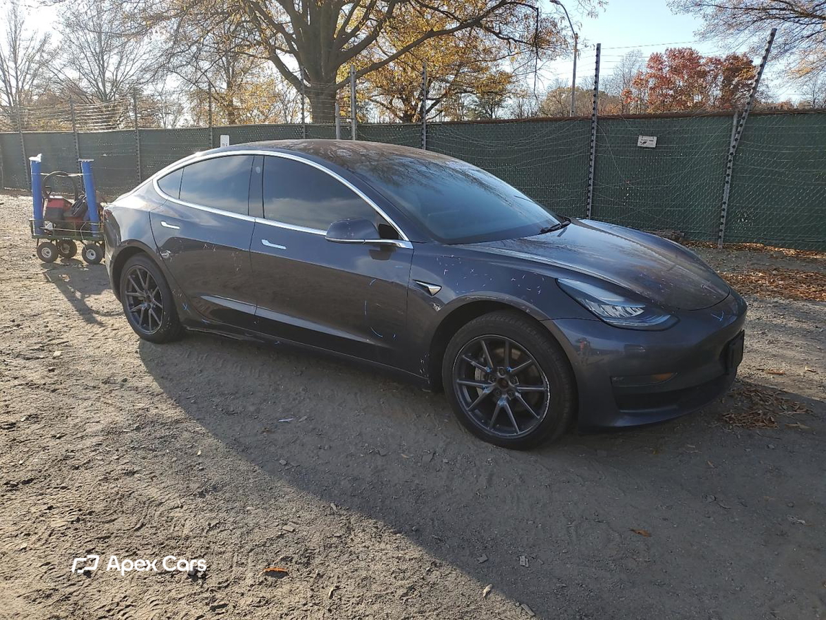 Tesla Model 3 2018