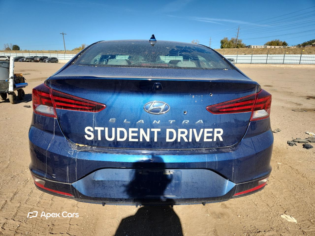Hyundai Elantra 2020
