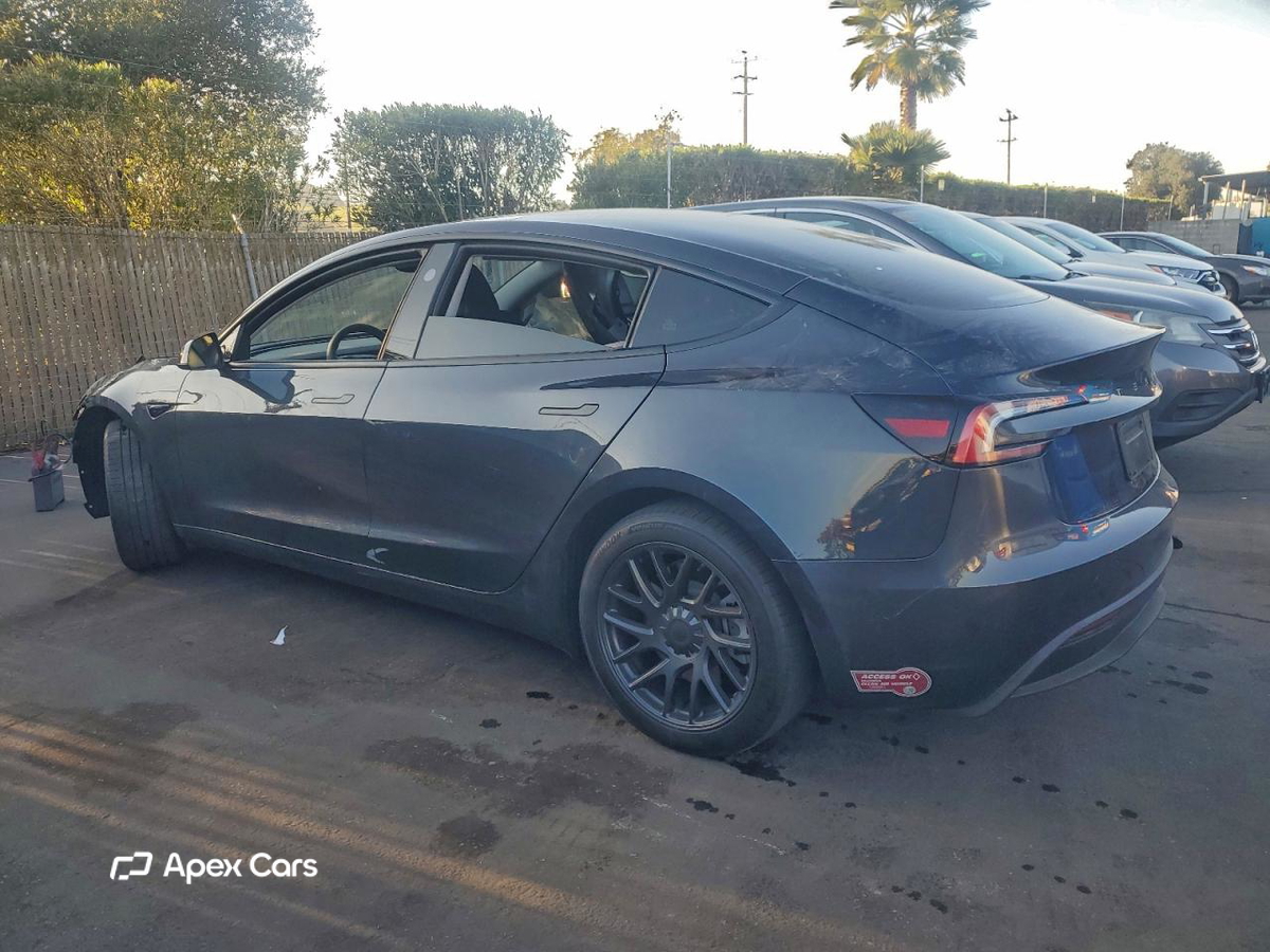 Tesla Model 3 2024
