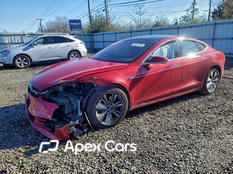 Tesla Model S 2021 - Image 1 of 15