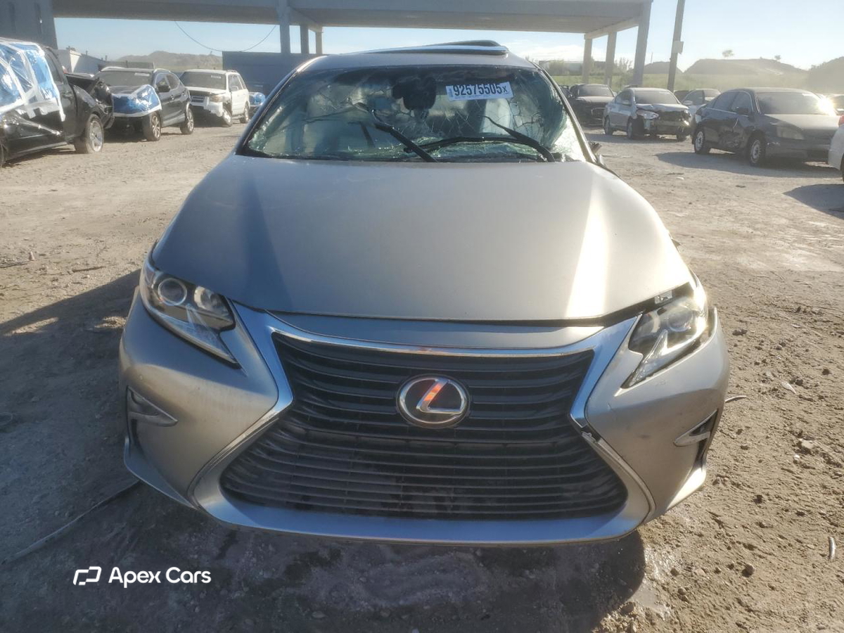 Lexus ES 2017