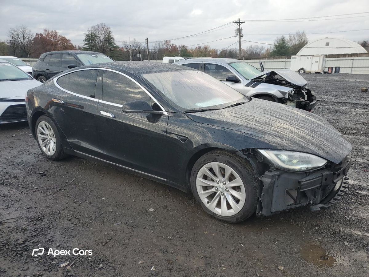 Tesla Model S 2018