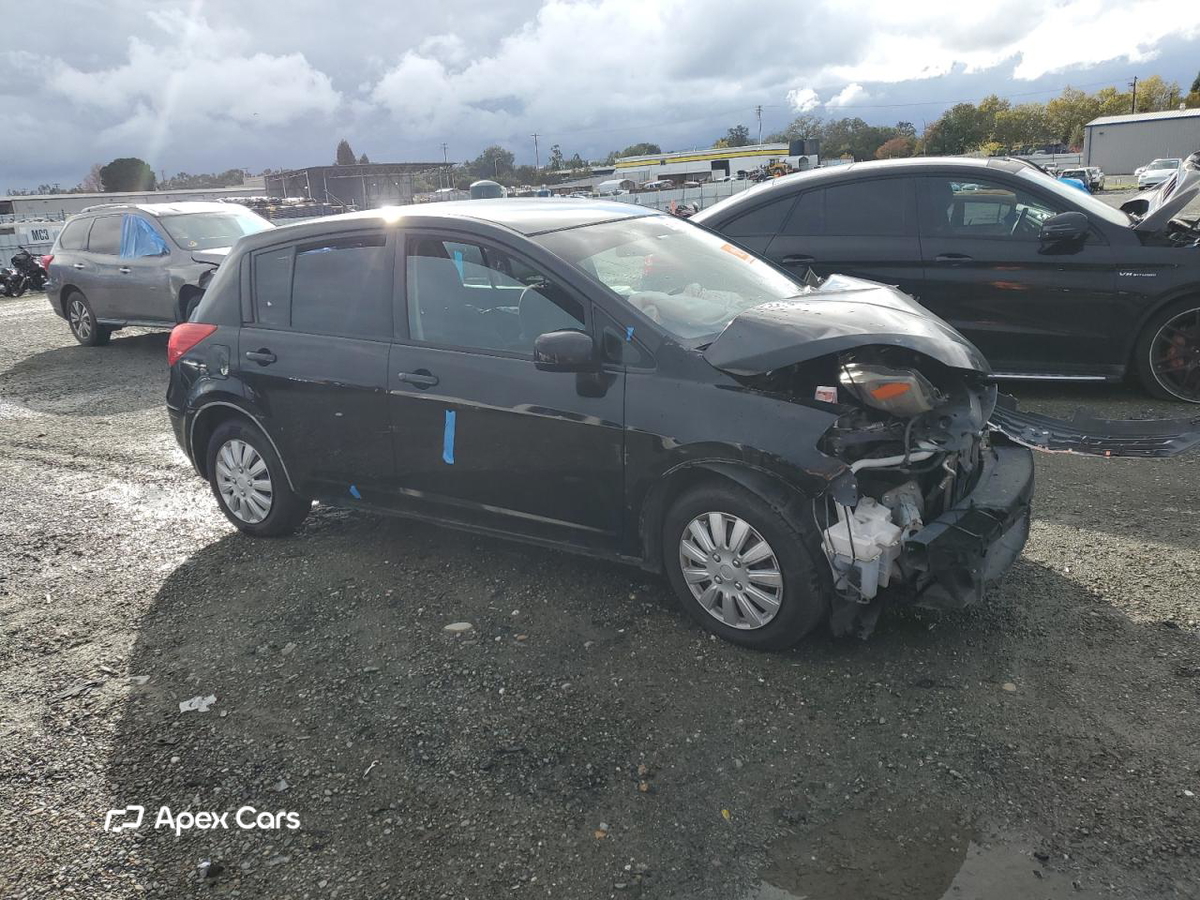 Nissan Versa 2011