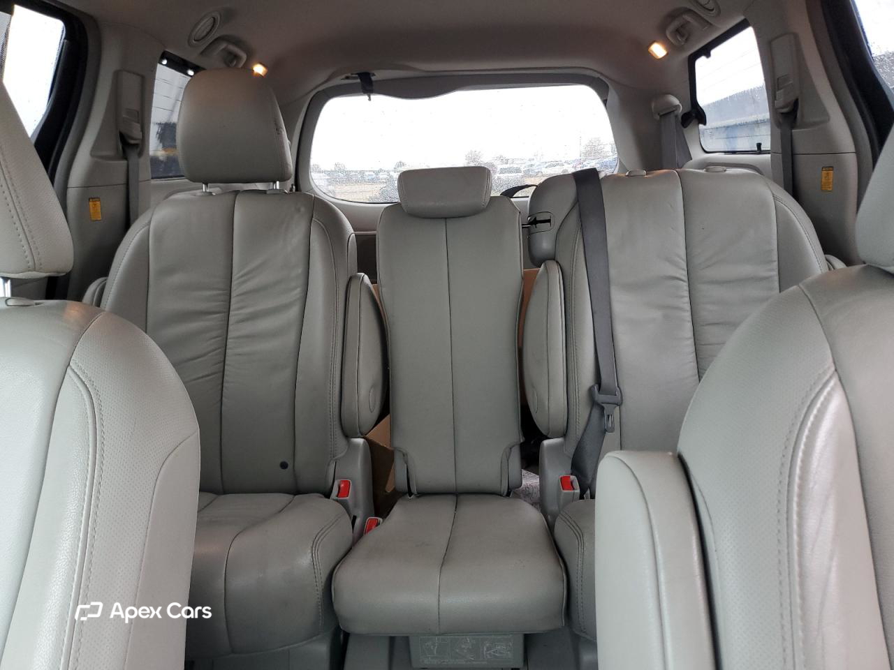 Toyota Sienna 2012