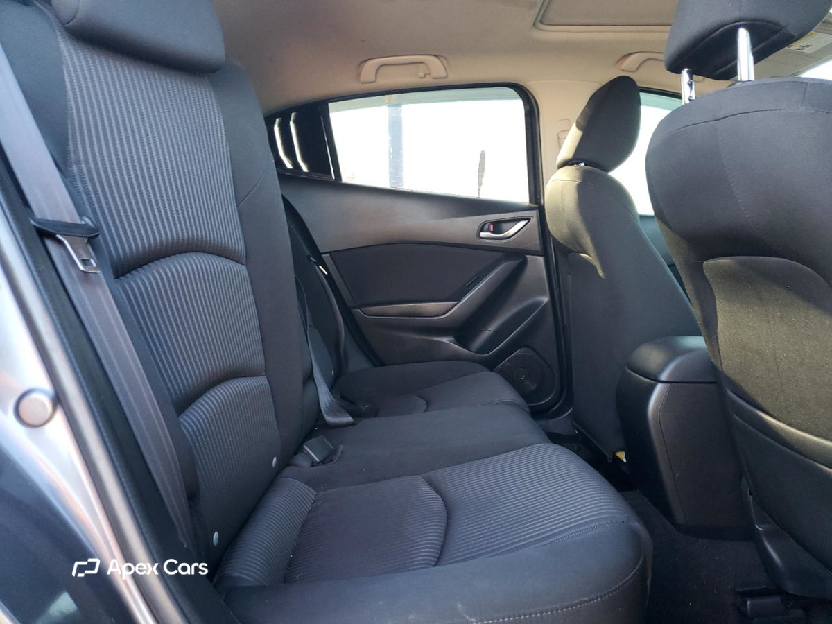 Mazda 3 2015
