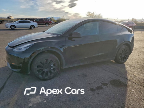 Tesla Model Y 2022 - Image 1 of 13