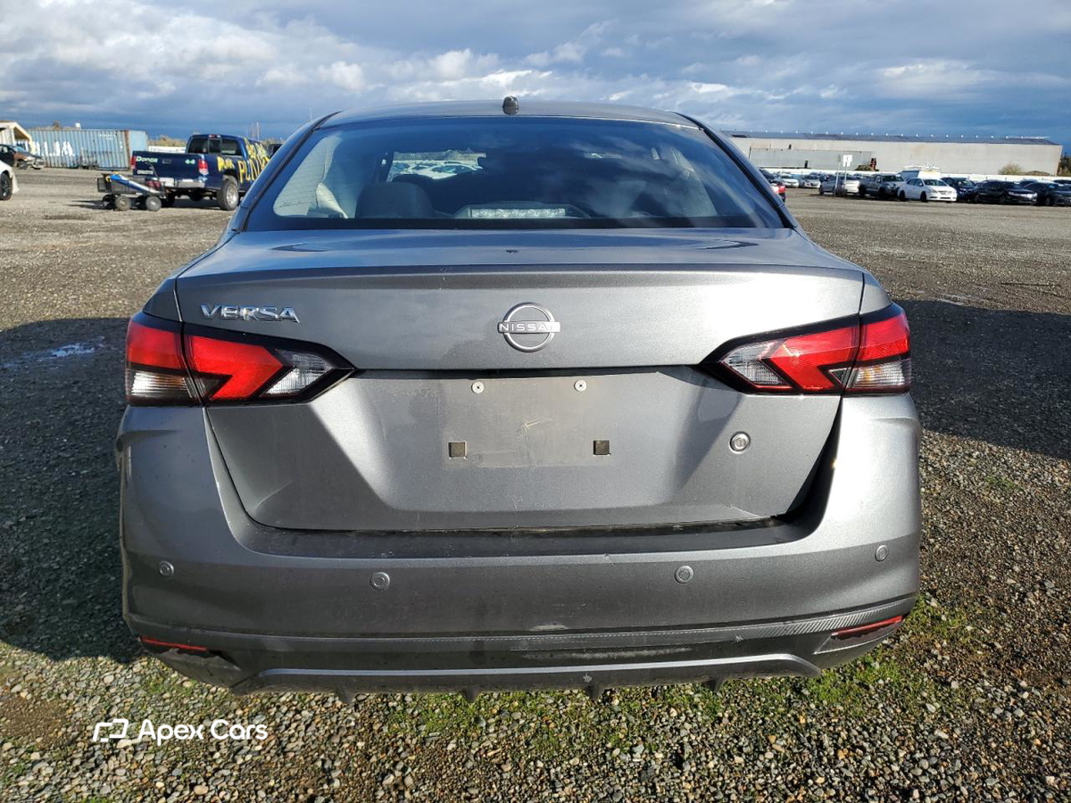 Nissan Versa 2025