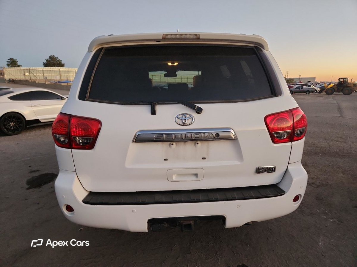 Toyota Sequoia 2015