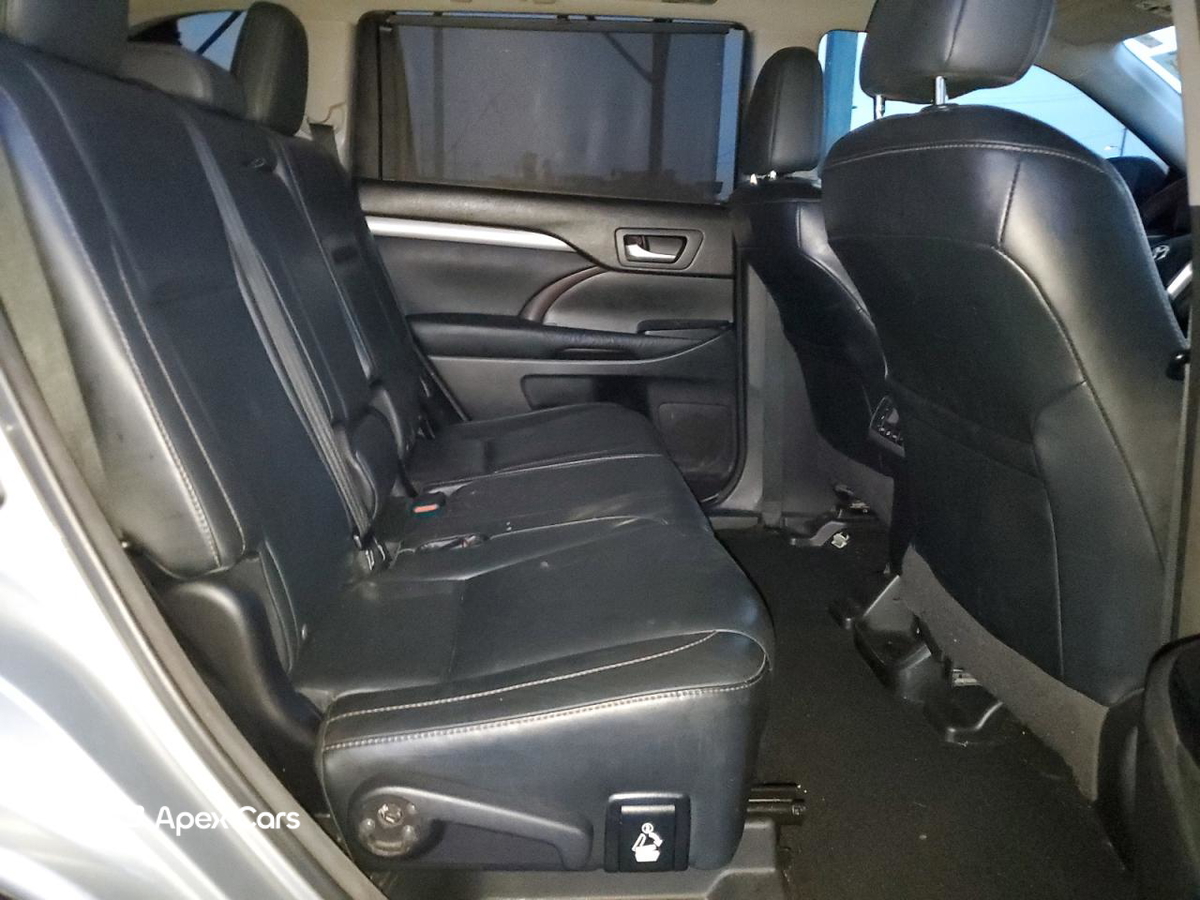 Toyota Highlander 2015