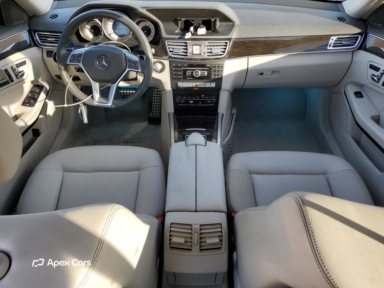 Mercedes-Benz  2014