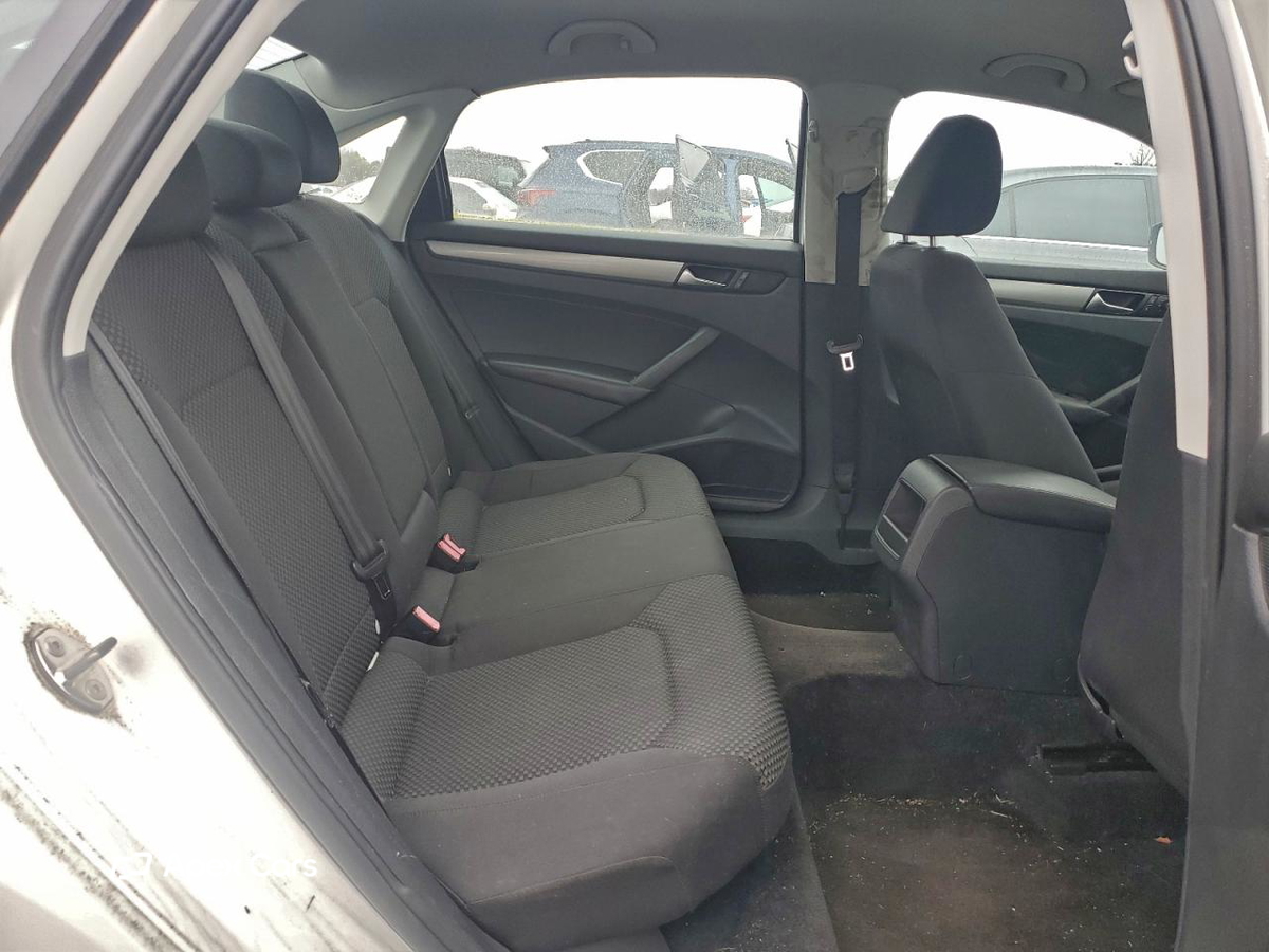 Volkswagen Passat 2013