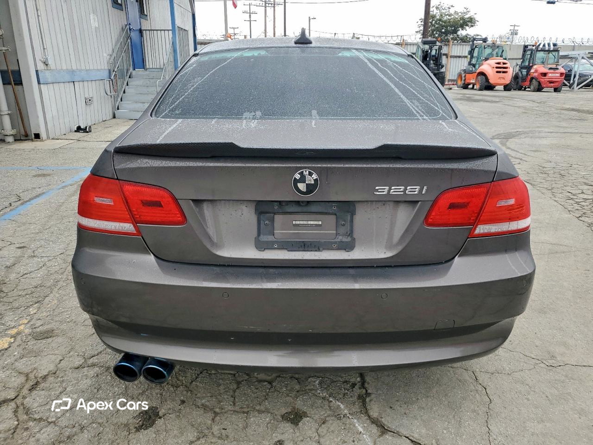 BMW Series 3 2009