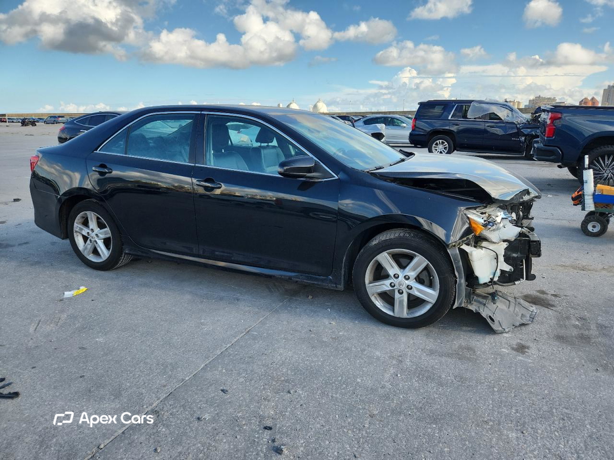 Toyota Camry 2012
