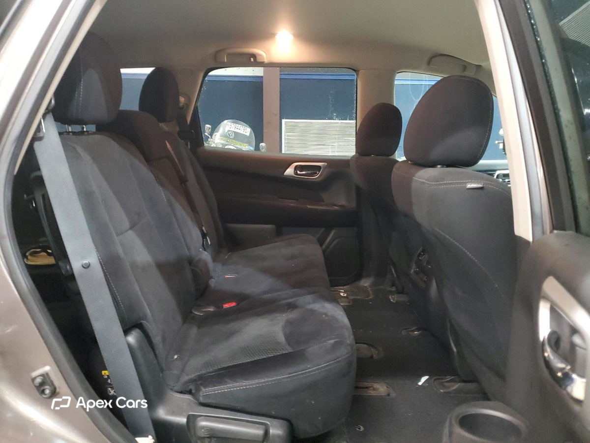 Nissan Pathfinder 2014
