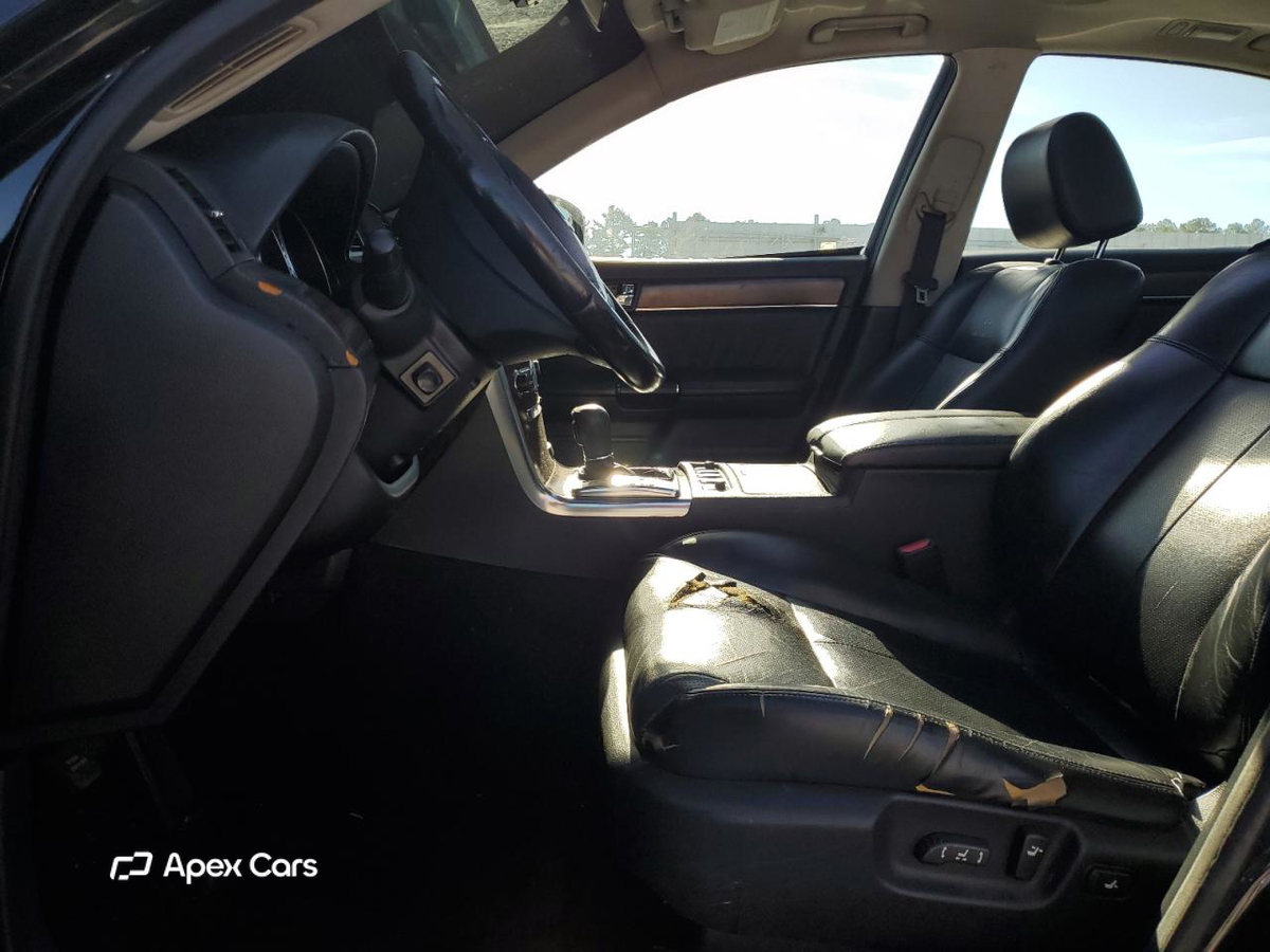 Infiniti M 2010