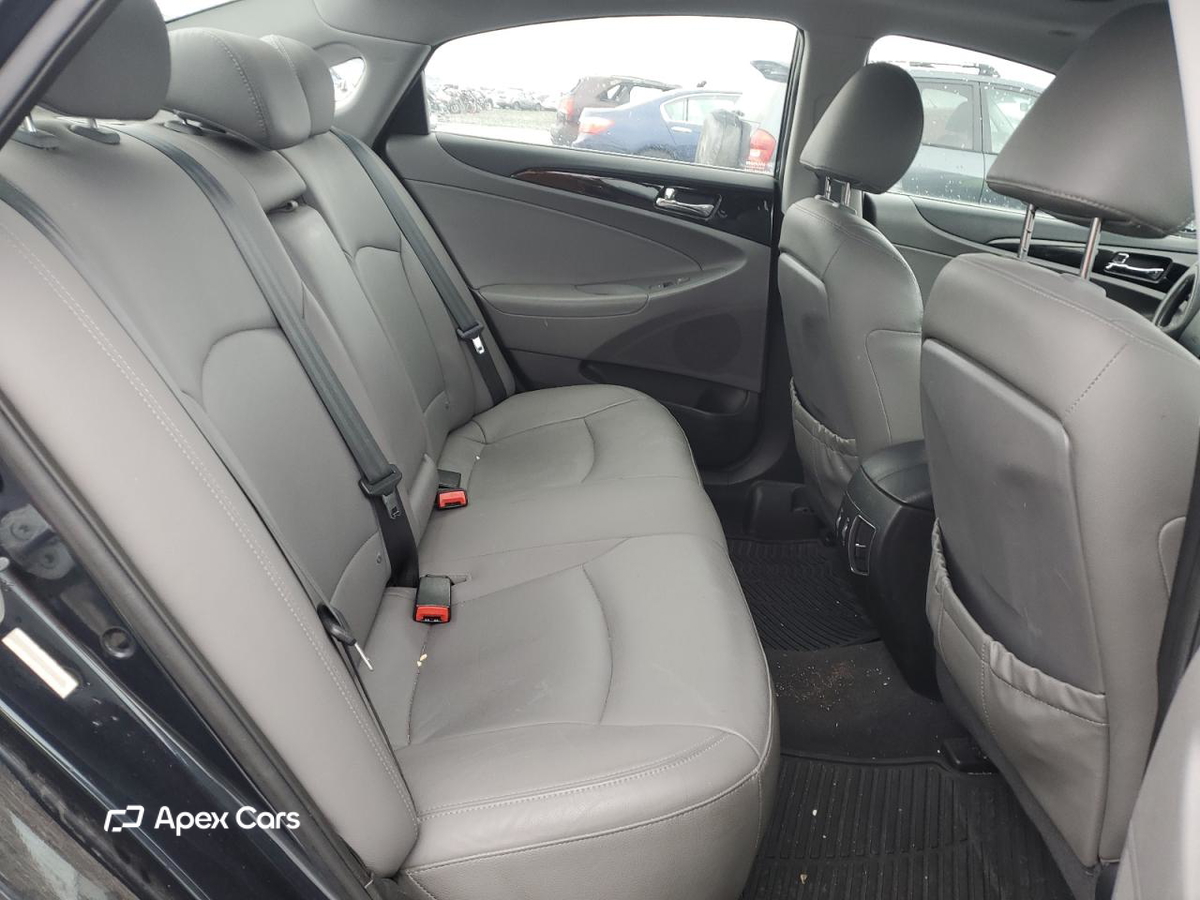 Hyundai Sonata 2011