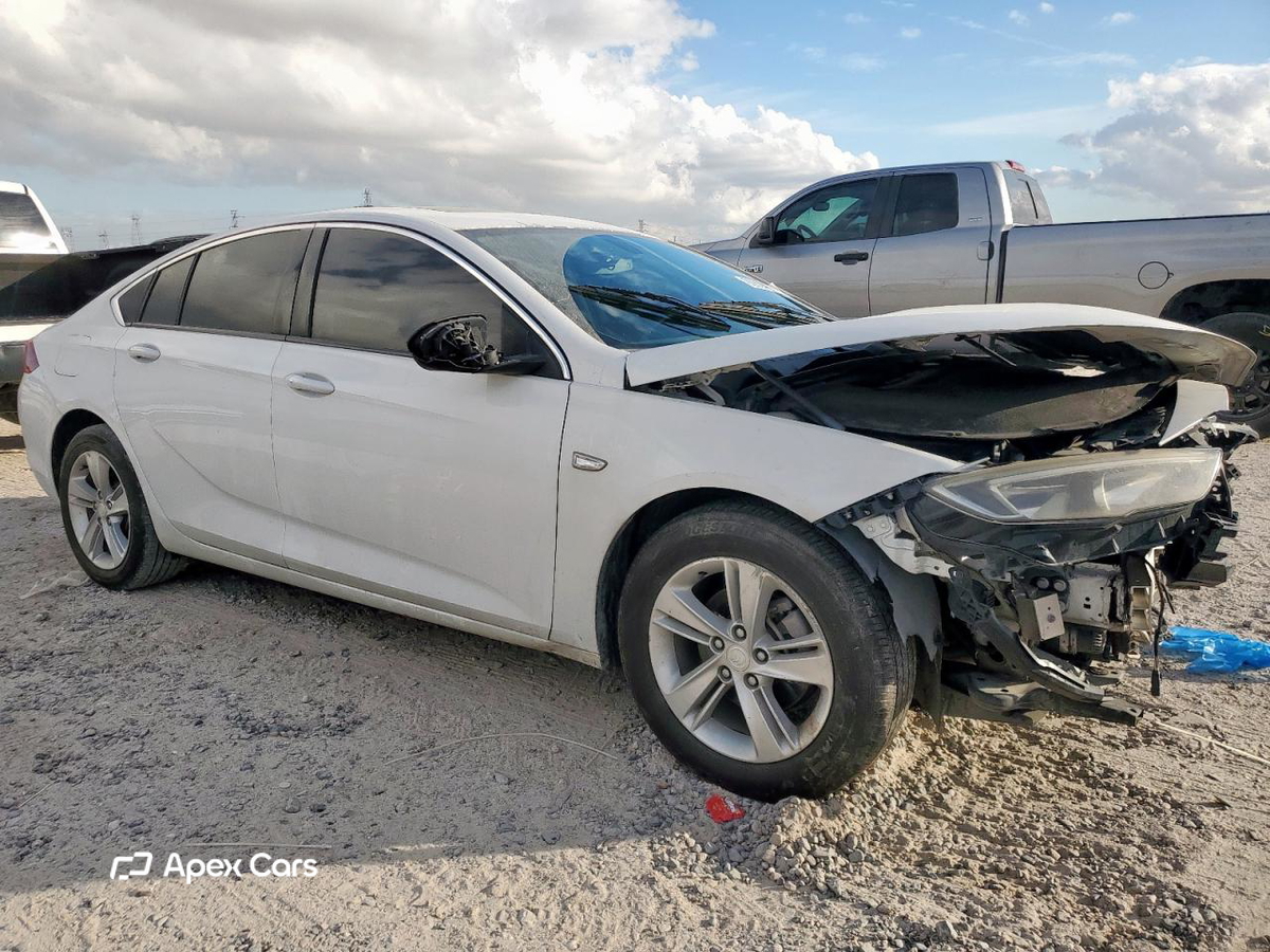 Buick Regal 2018