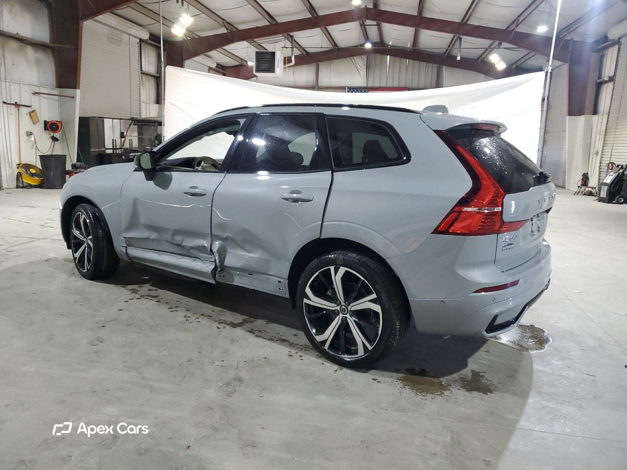 Volvo XC60 2025