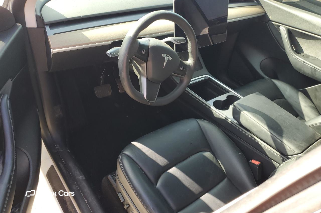Tesla Model Y 2021
